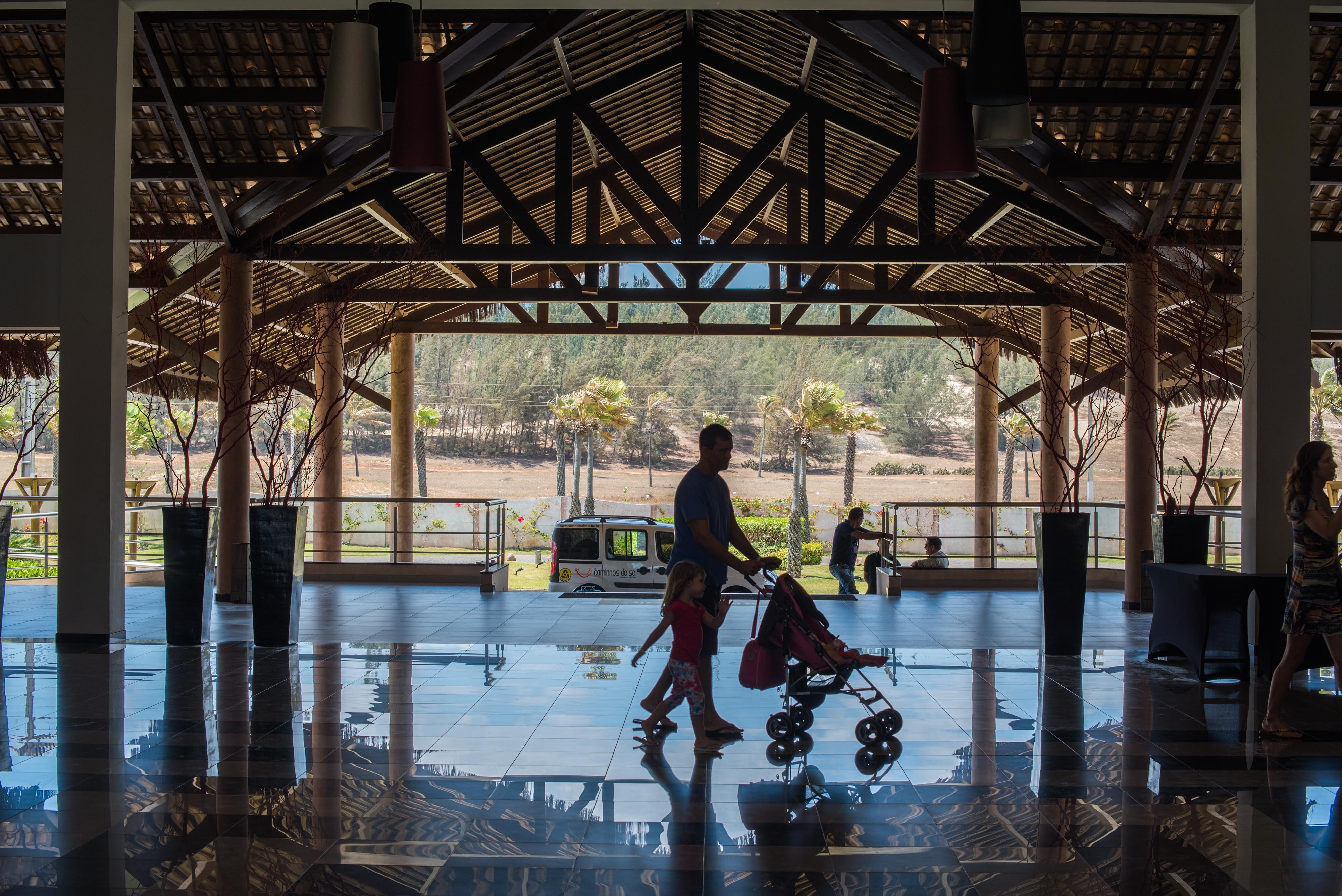 Vila Gale Resort Cumbuco 考卡亚 外观 照片 The interior of the airport